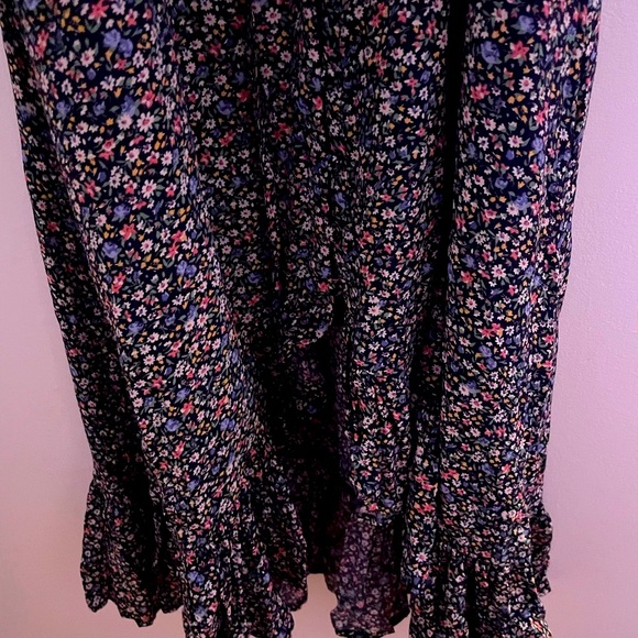 Floral Maxi Dress - Picture 4 of 16